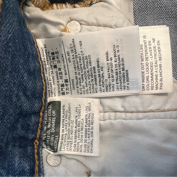 Levi’s 501 shorts - Picture 4 of 6
